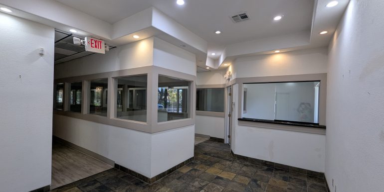 2700 E Sunset Rd Ste 36 (19)