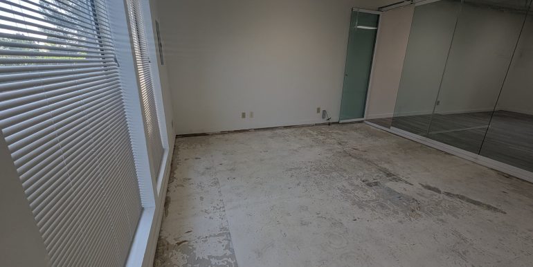 PXL_20250711_142516467.RAW-01.COVER