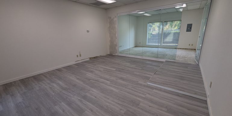 PXL_20250711_142542286.RAW-01.COVER