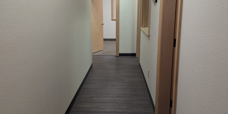 PXL_20251105_180902705.RAW-01.COVER