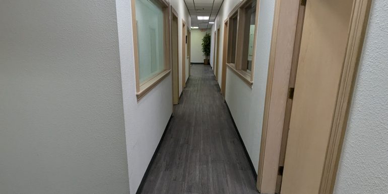 PXL_20251105_180941442.RAW-01.COVER