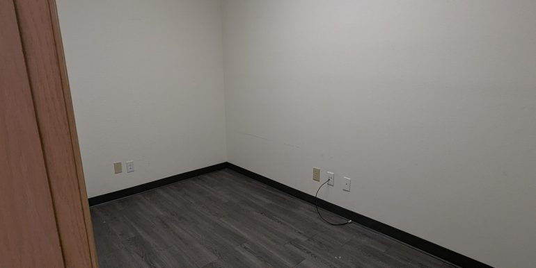 PXL_20251105_181007902.RAW-01.COVER