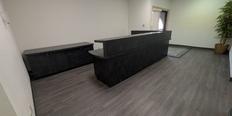 PXL_20251105_181039504.RAW-01.COVER